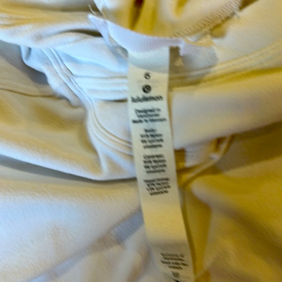 Lululemon,Size 6,used condition,no stains,worn often,alot of wear left. - Picture 5 of 5